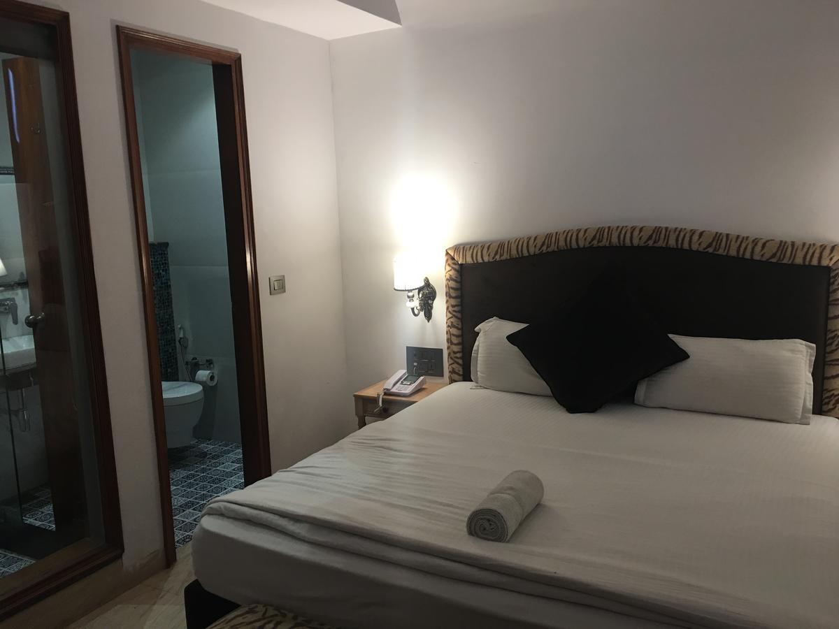 Hotel Posh Chandīgarh Extérieur photo
