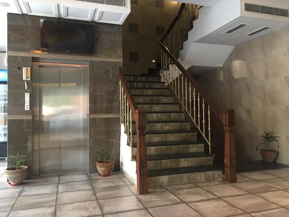 Hotel Posh Chandīgarh Extérieur photo