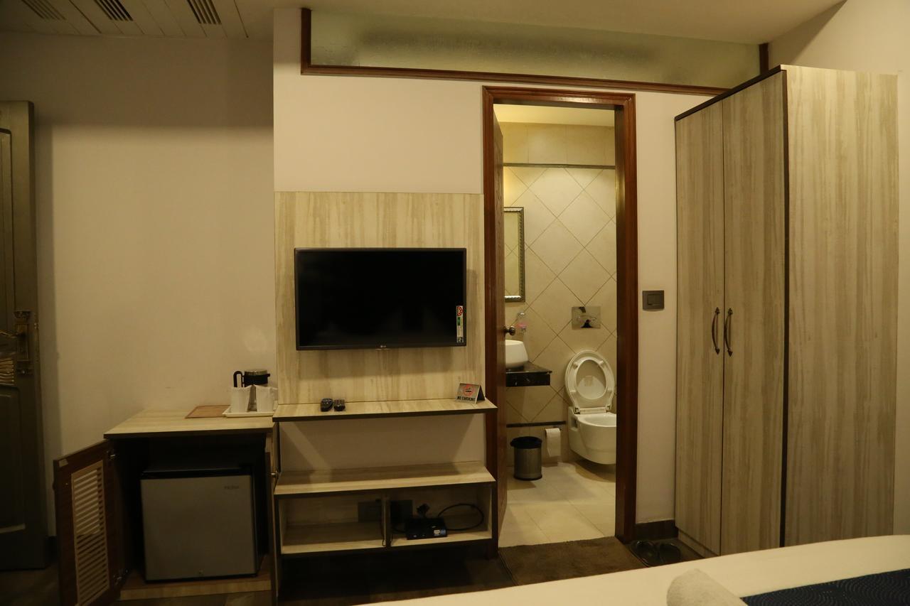 Hotel Posh Chandīgarh Extérieur photo