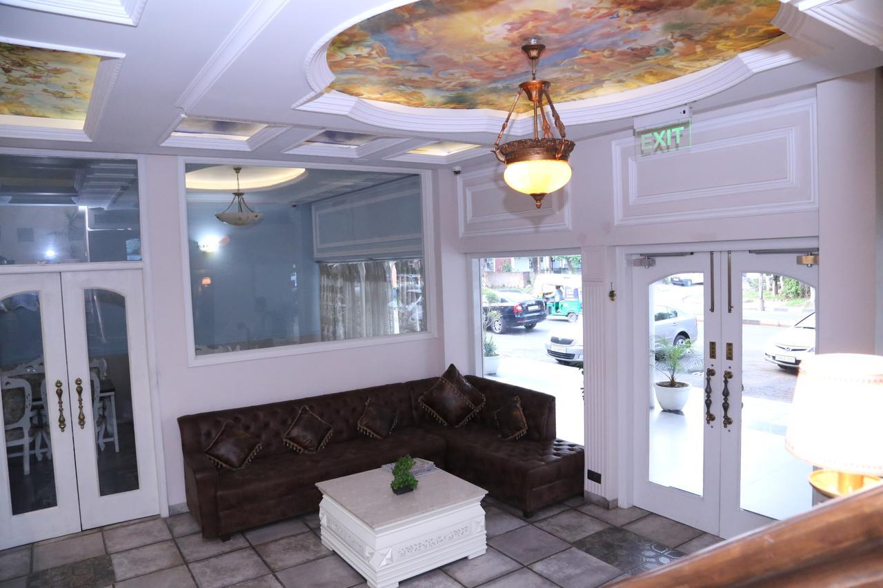 Hotel Posh Chandīgarh Extérieur photo